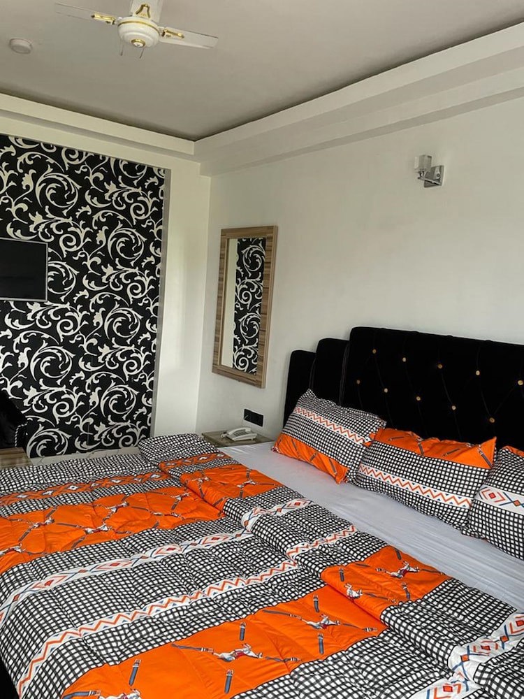 J Clay Hotels And Suites