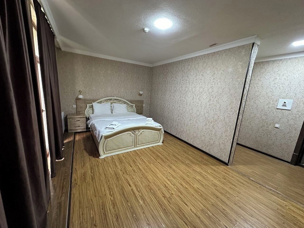 Arg Hotel