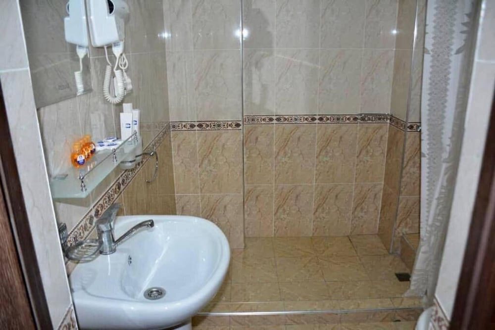 Arg Hotel