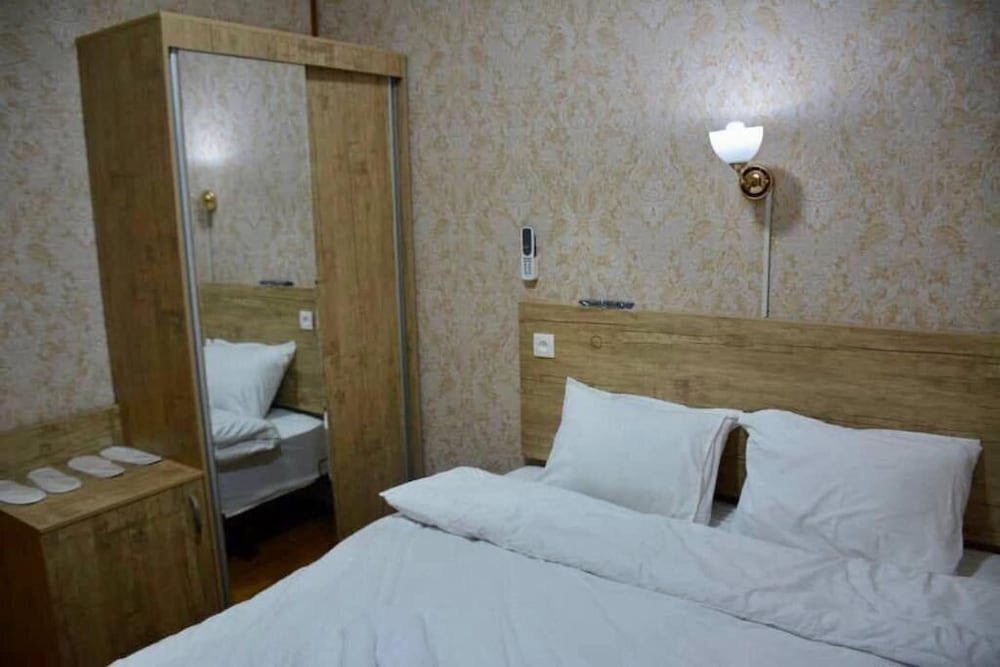 Arg Hotel