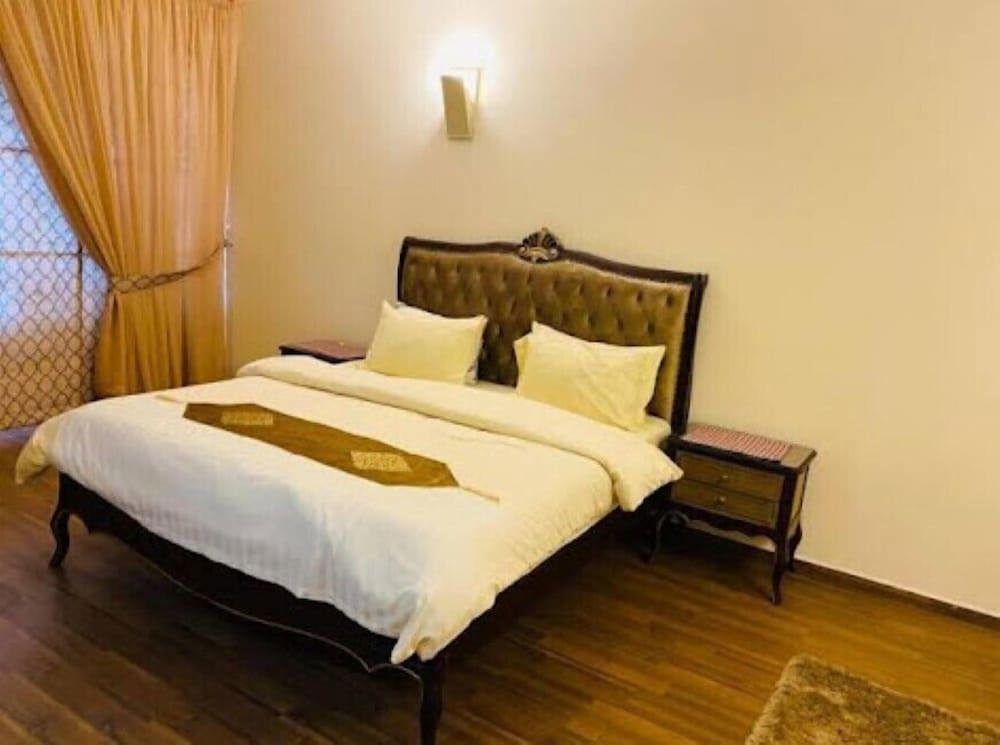 Fortville Hotel - Lahore