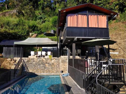 Ella Deck Resort