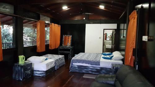 Ella Deck Resort