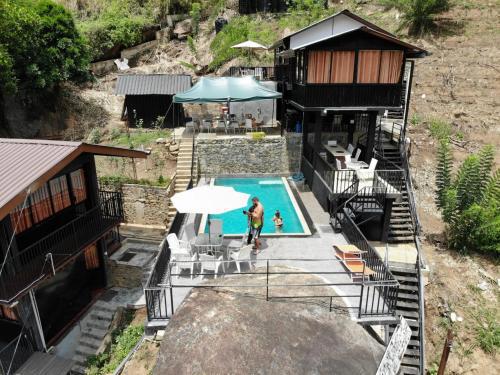 Ella Deck Resort