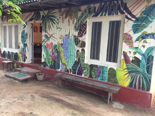 Catch The Ella Train Hostel