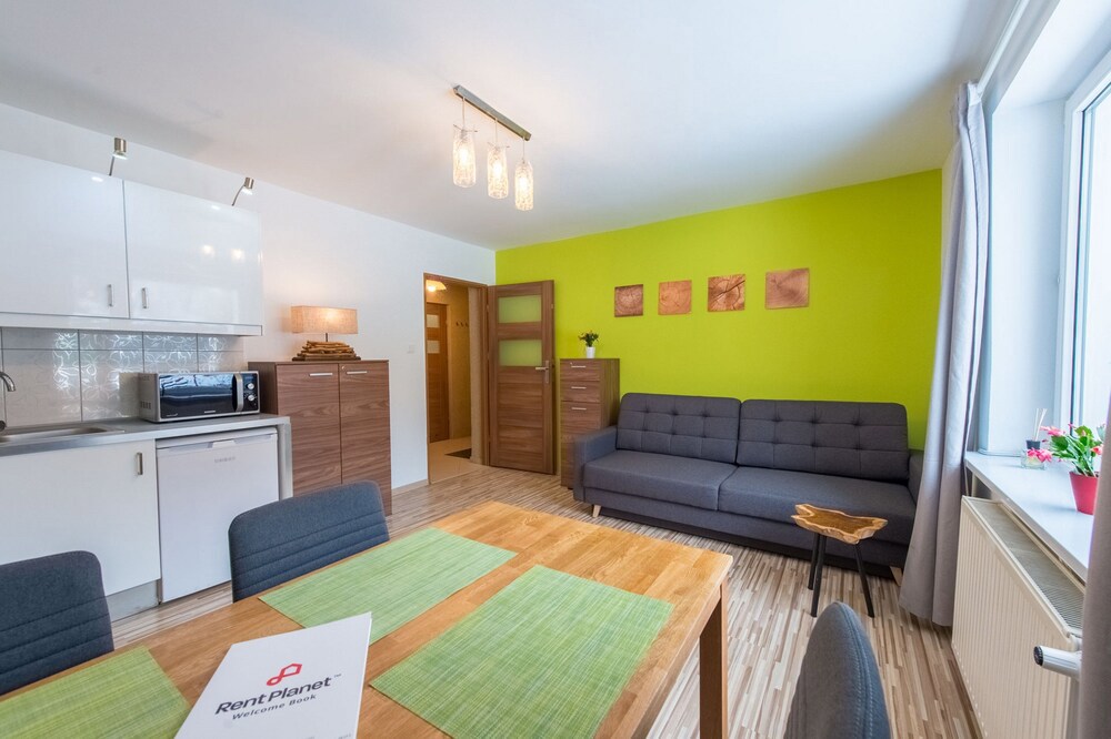 Rentplanet - Apartament Bronka Czecha