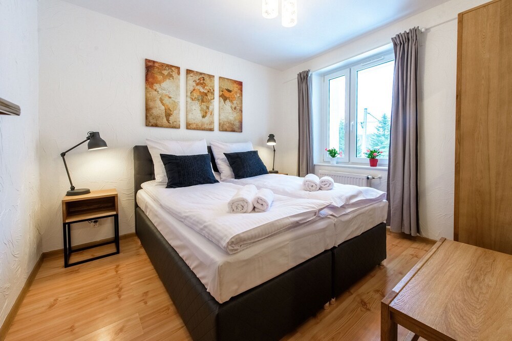 Rentplanet - Apartament Bronka Czecha