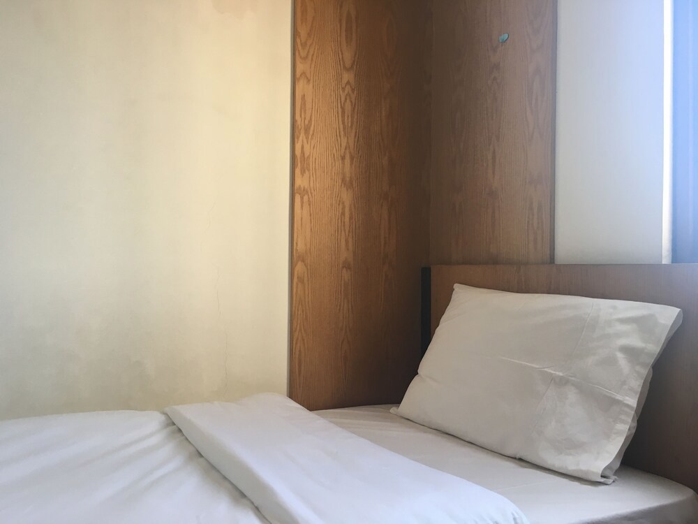 Cozy 2Br Apartment At Majesty Near Maranatha University