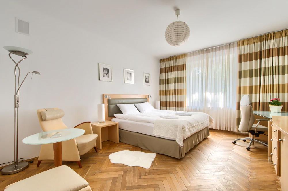 404 Rooms Obrzezna Mokotow