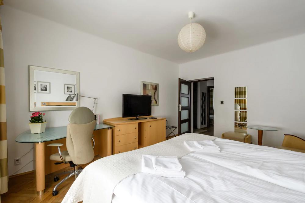 404 Rooms Obrzezna Mokotow