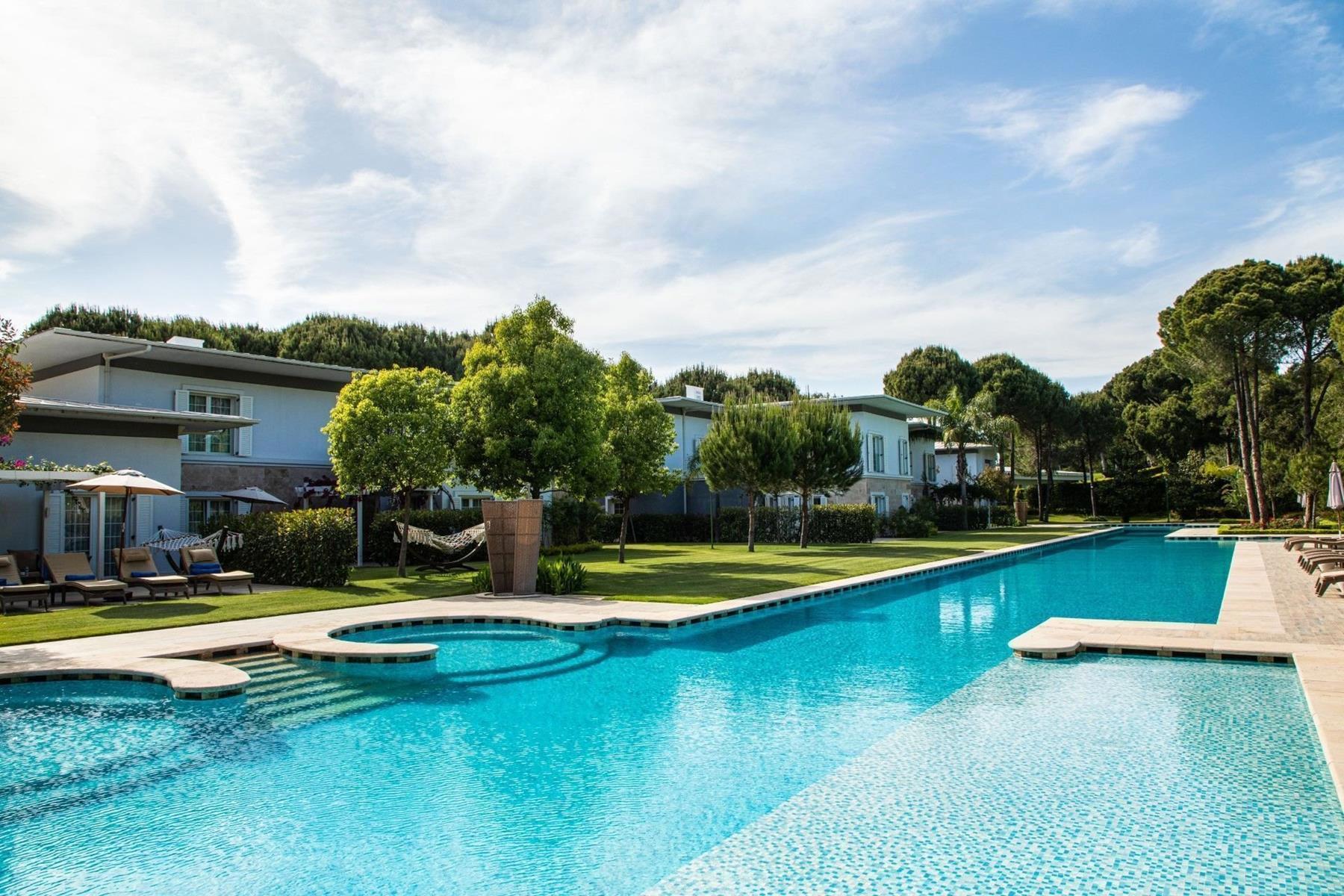 Azure Villas By Cornelia