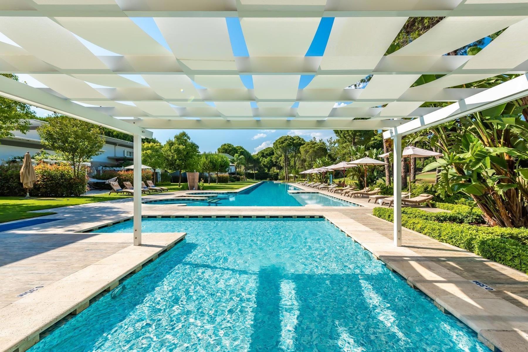 Azure Villas By Cornelia
