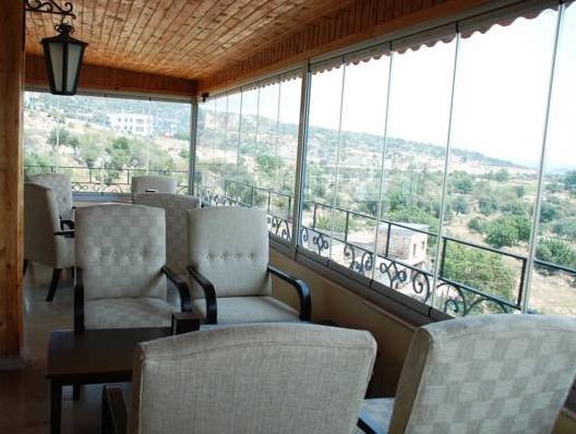 Calamie Hotel