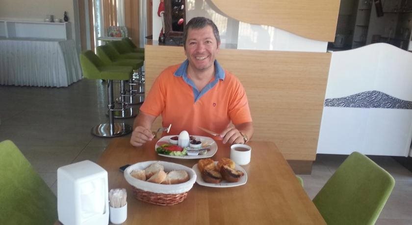 Akcayhan Hotel
