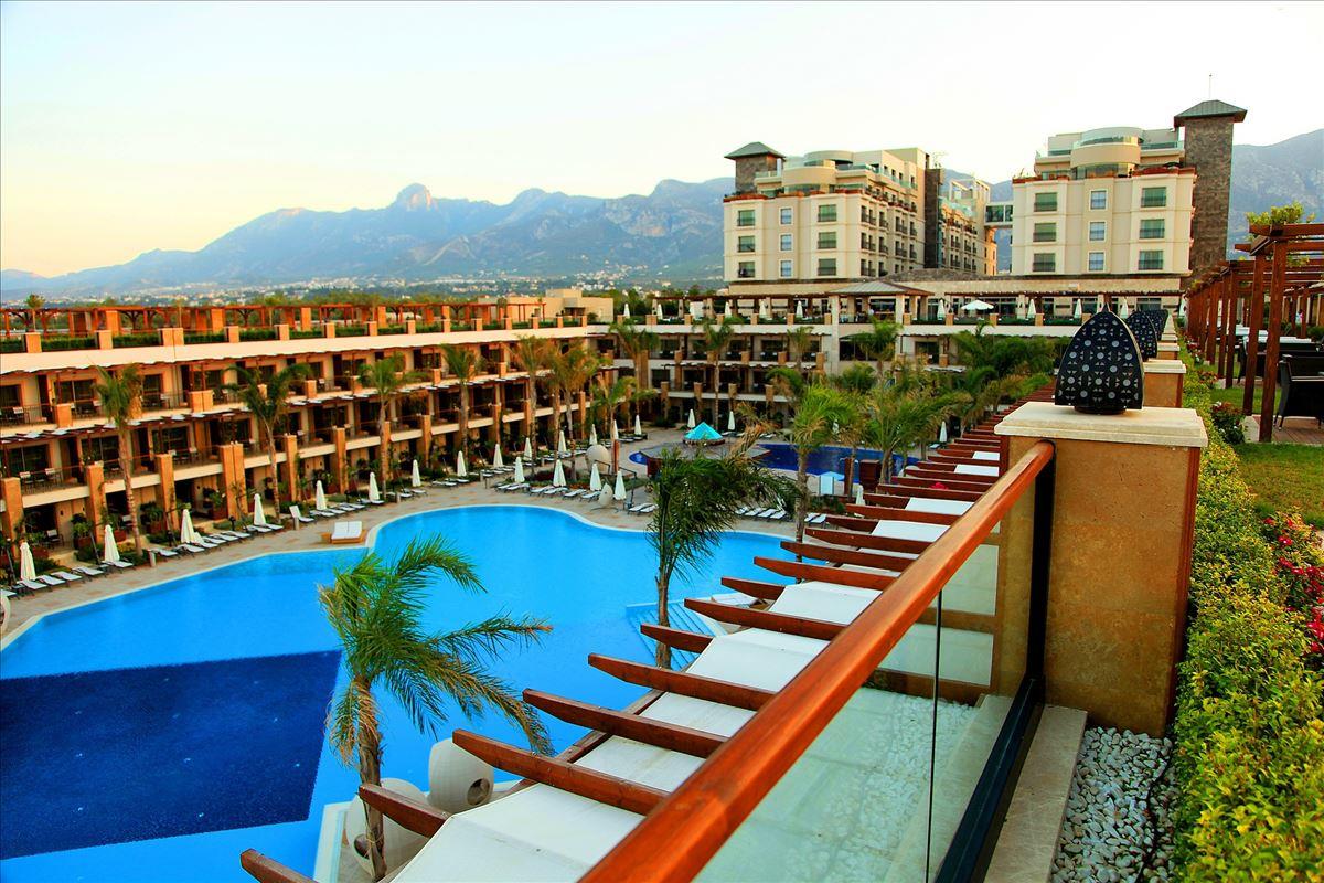 Cratos Premium Hotel Port Spa