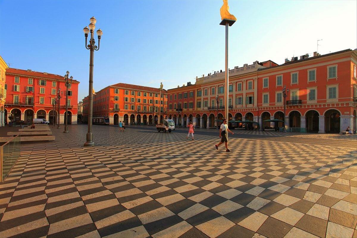 Yaz Firsati Milano Nice Marsilya Turu Pegasus Havayollari Ile Bergamo Gidis Marsilya Donus