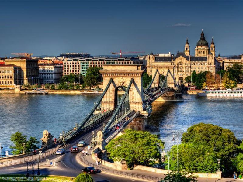 Ramazan Bayrami Express Orta Avrupa Turlari (budapeste & Prag & Viyana)