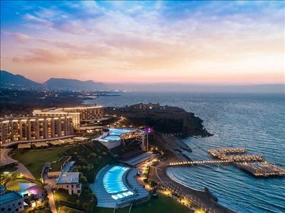 Elexus Hotel Resort FreeBird Havayolları İle 2 Gece Yılbaşı Özel Paket