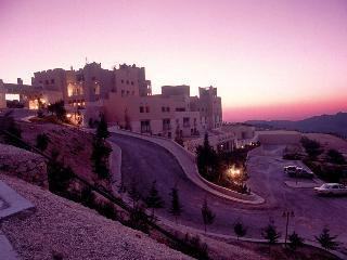 Movenpick Nabatean Castle Hotel