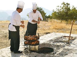Movenpick Nabatean Castle Hotel