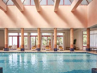 Movenpick Nabatean Castle Hotel