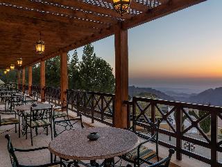 Movenpick Nabatean Castle Hotel