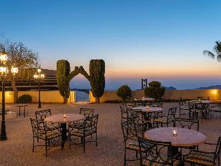 Movenpick Nabatean Castle Hotel