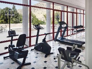 Movenpick Nabatean Castle Hotel