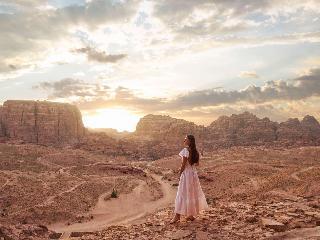 Movenpick Nabatean Castle Hotel