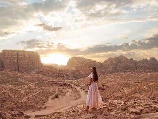 Movenpick Nabatean Castle Hotel