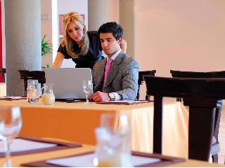 Movenpick Nabatean Castle Hotel