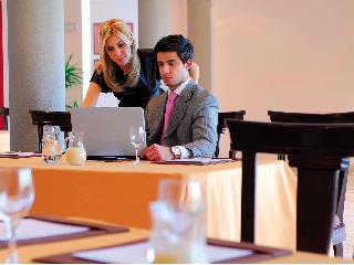 Movenpick Nabatean Castle Hotel