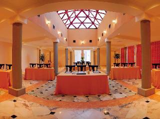 Movenpick Nabatean Castle Hotel