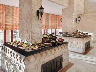 Movenpick Nabatean Castle Hotel
