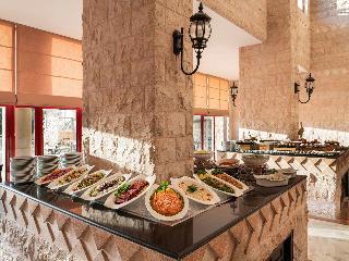 Movenpick Nabatean Castle Hotel