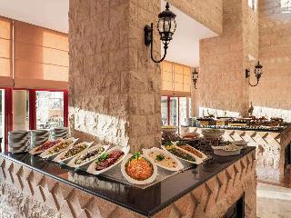 Movenpick Nabatean Castle Hotel