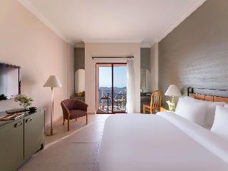 Movenpick Nabatean Castle Hotel