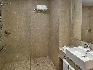 Movenpick Nabatean Castle Hotel