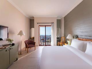 Movenpick Nabatean Castle Hotel