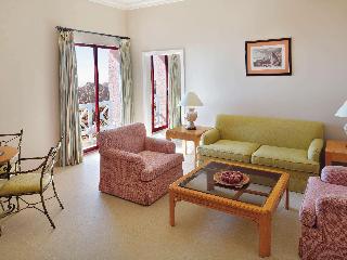 Movenpick Nabatean Castle Hotel