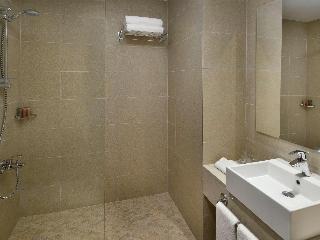 Movenpick Nabatean Castle Hotel