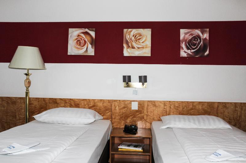 Rugs Hotel Dusseldorf – Self Check- In galeri fotoğrafı