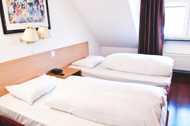 Rugs Hotel Dusseldorf – Self Check- In galeri fotoğrafı
