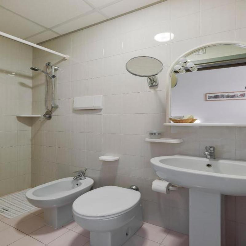 Hotel Garibaldi galeri fotoğrafı