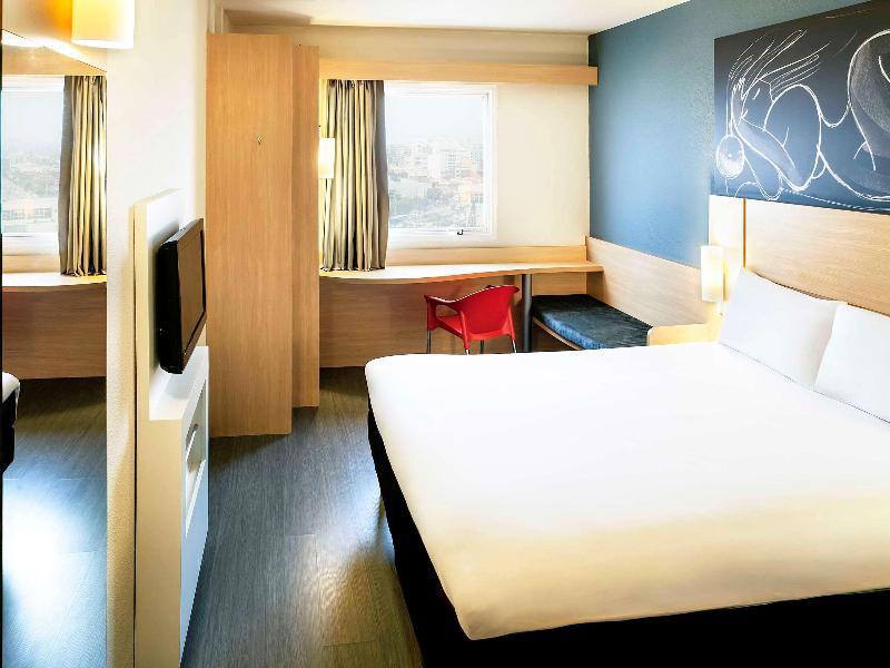 Ibis Macae