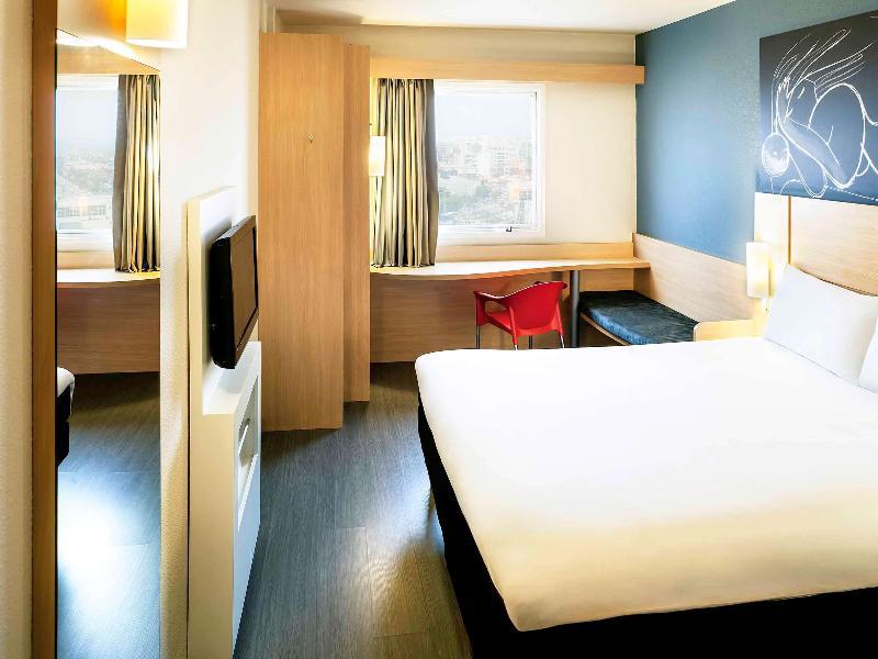 Ibis Macae