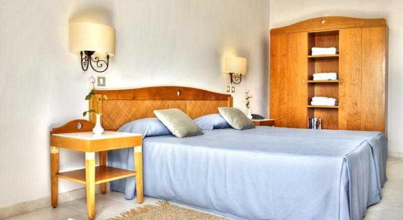 Calypso Hotel