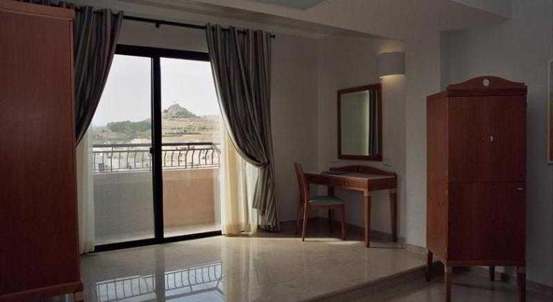 Calypso Hotel