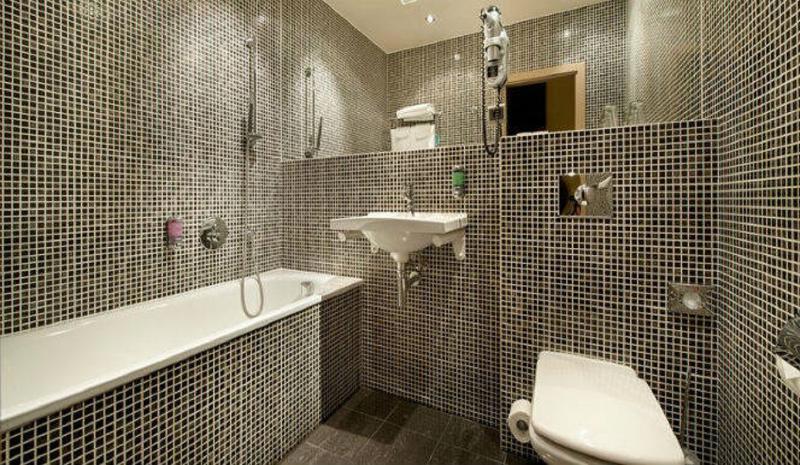 Ea Hotel Crystal Palace
