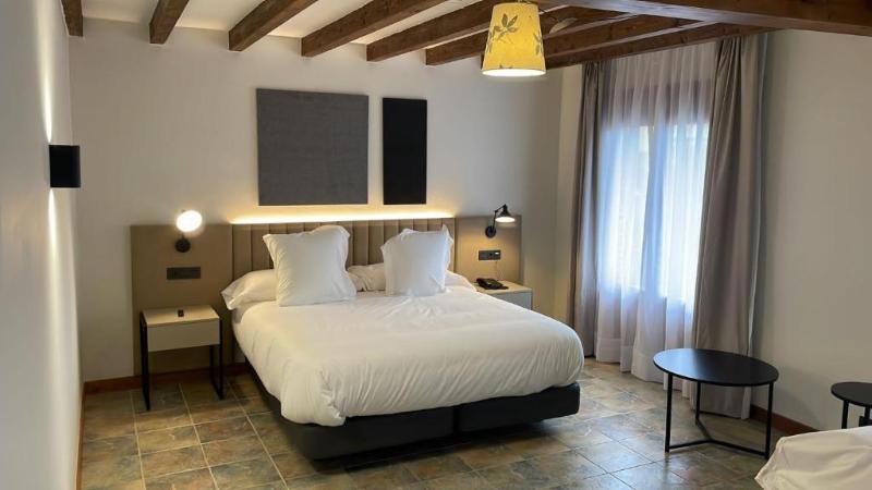 4Us Rioja Wine Hotel